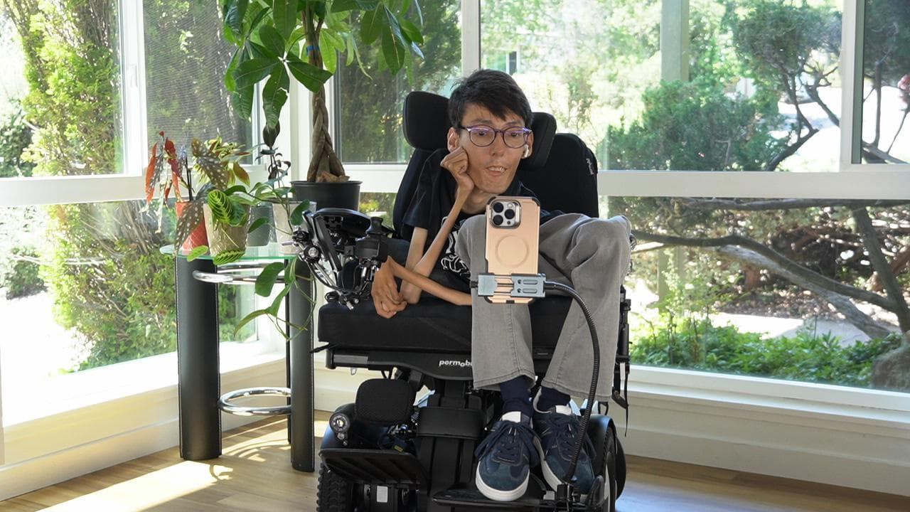 Vahid building at his workstation.